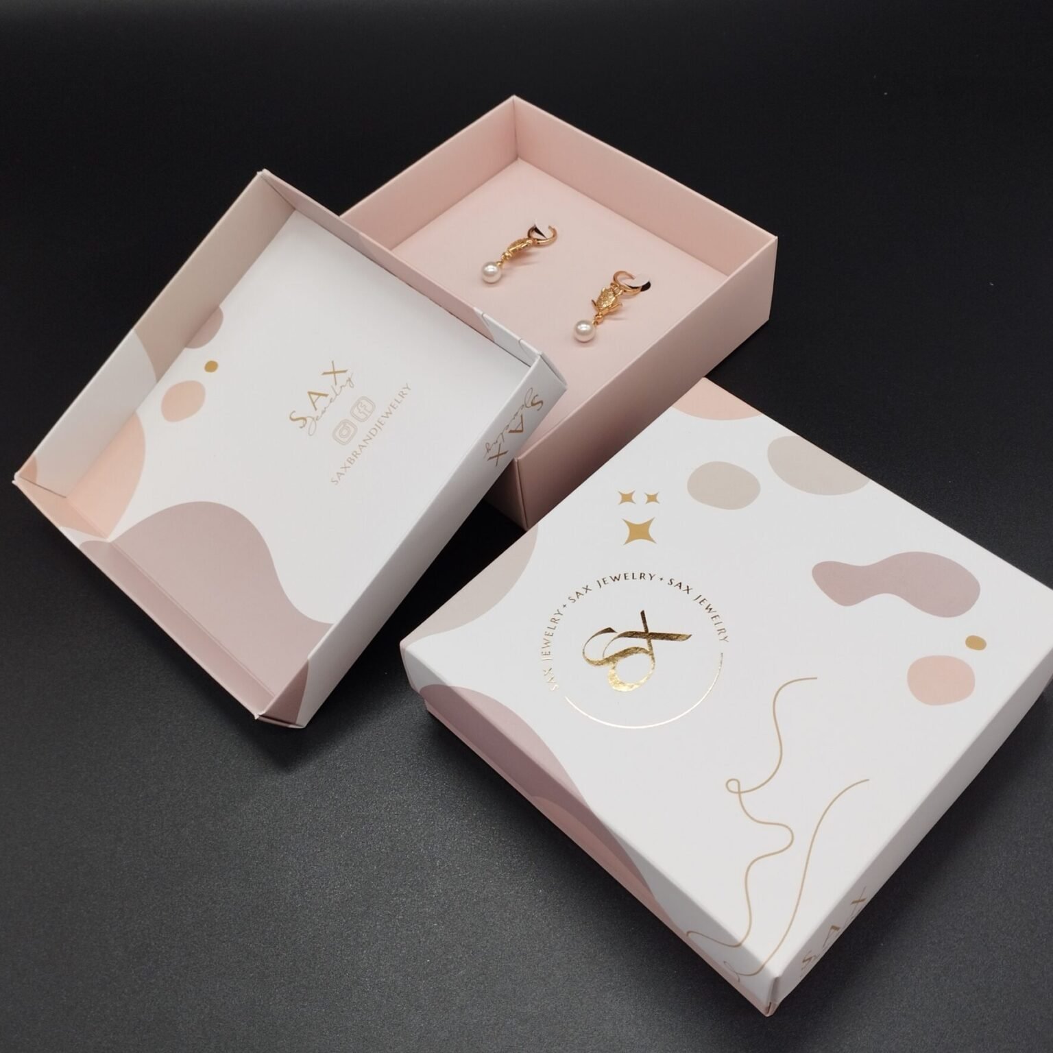 caja en cartón personalizada para joyeria